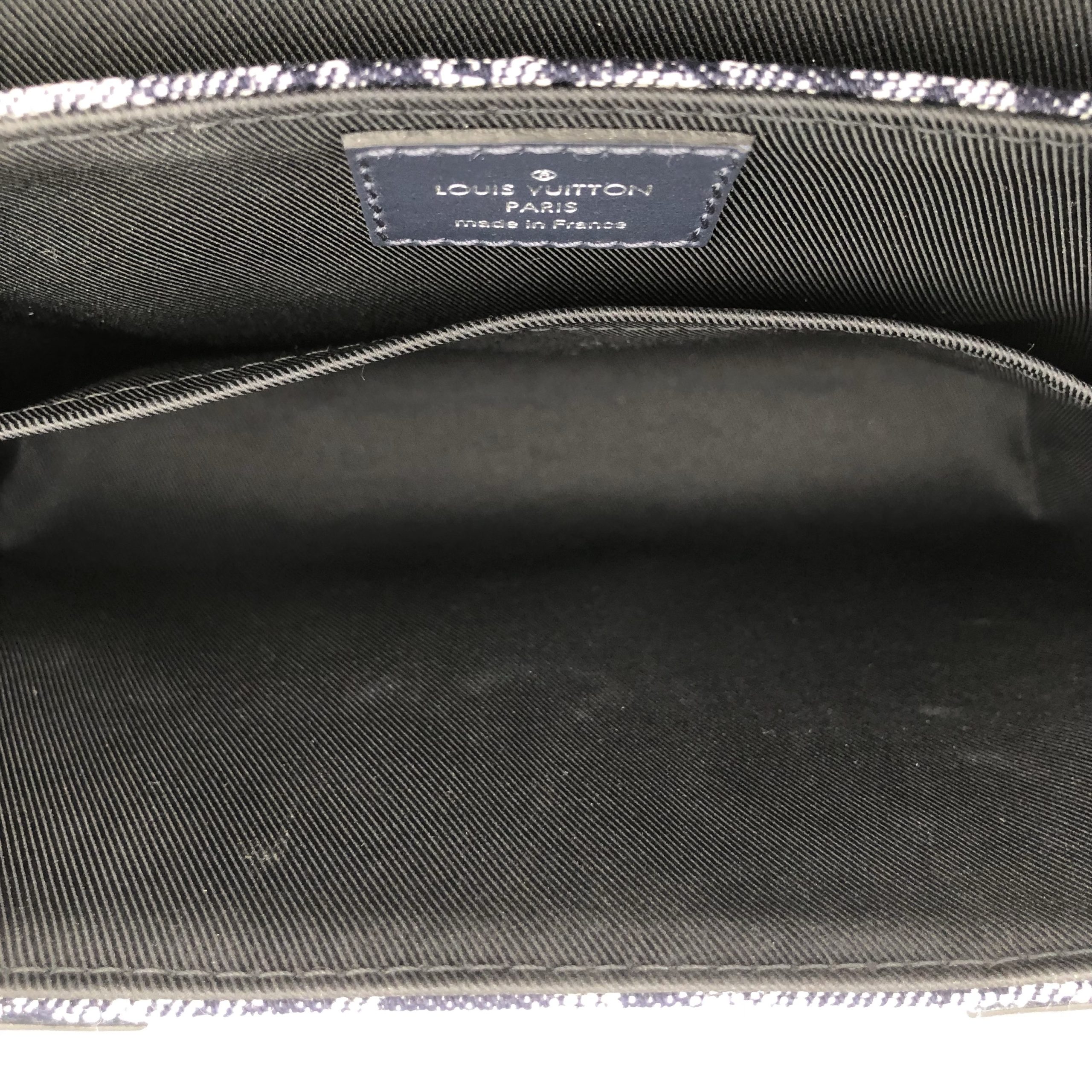 Louis Vuitton trunk messenger bag in blue canvas with monogram tapestry -  DOWNTOWN UPTOWN Genève