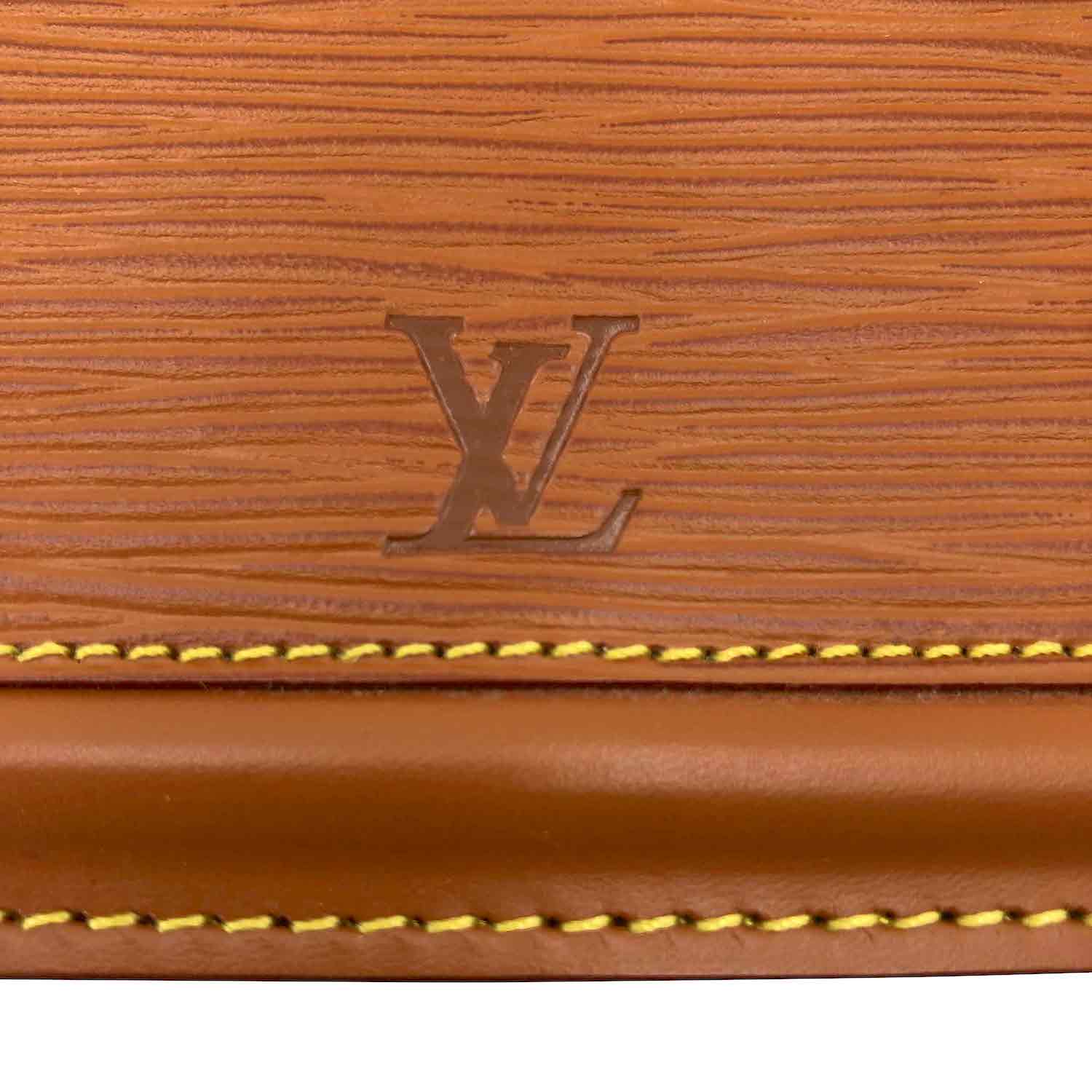 Louis Vuitton 90s vintage mini belt bag in orange epi leather - DOWNTOWN  UPTOWN Genève