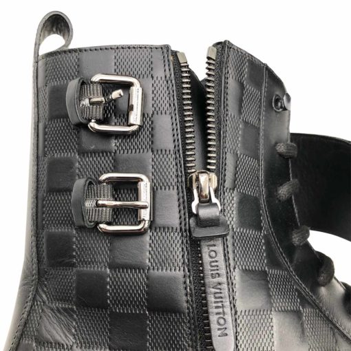 Louis Vuitton boots in black leather with damier - Image 5