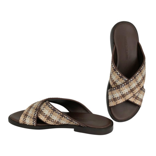 Manolo Blahnik sandals in brown raffia and leather - Image 3